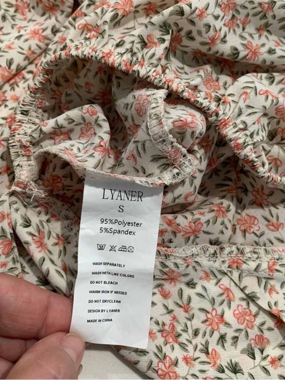Women’s Lyaner Floral Tie-Back Puff Sleeve Crop Top Off Shoulder Shirt, Small - Picture 3 of 8